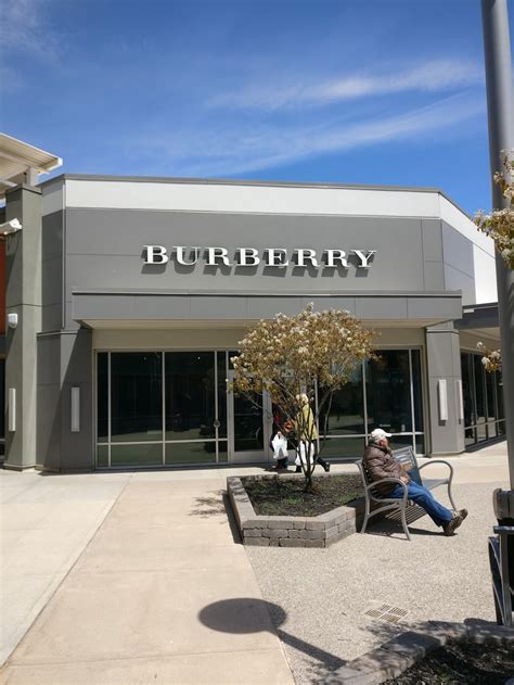 burberry outlet halton hills|Burberry outlet store in Toronto Premium Outlets .